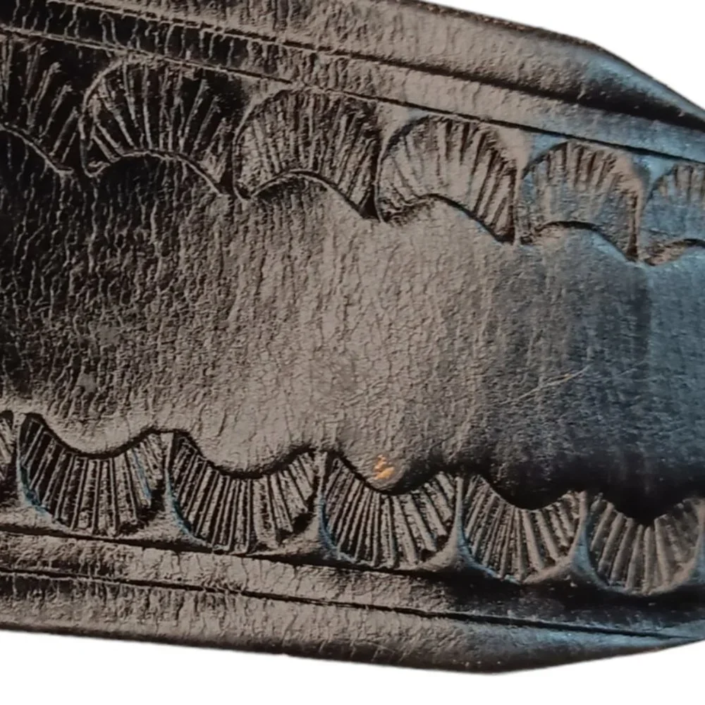 Black Leather Belt Woven Detail Scallop Design Gold Silver Sparkle Buckle